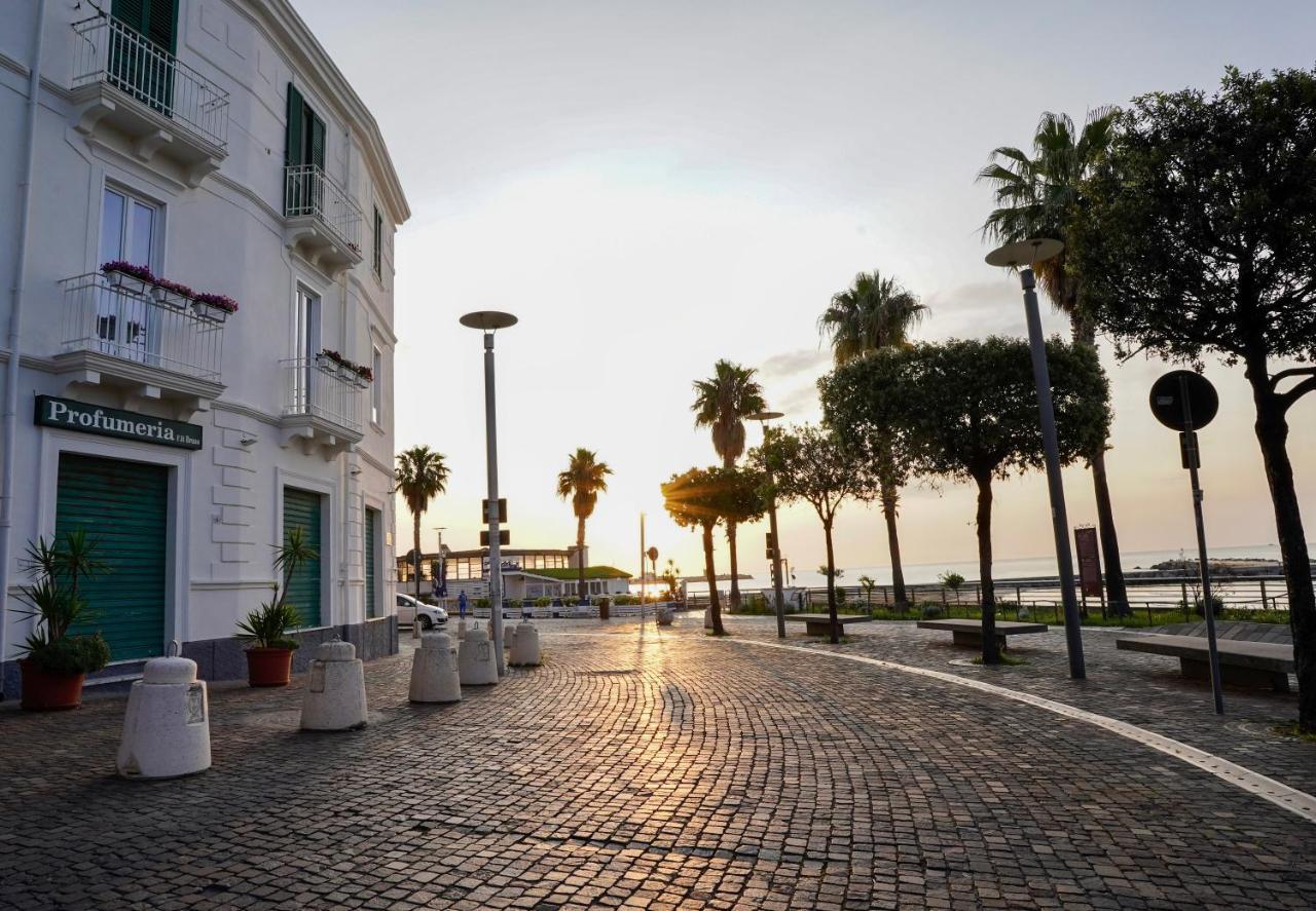 Aquamar Bed And Breakfast Crotone Eksteriør bilde
