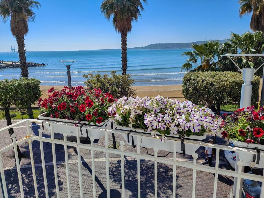 Aquamar Bed And Breakfast Crotone Eksteriør bilde